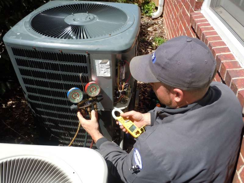 Fixing refrigerant leaks
